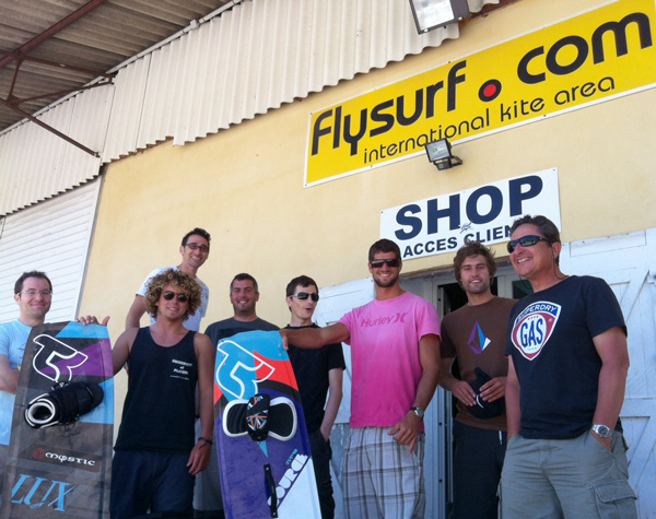 Tous à Beauduc avec la Takoon Family et Flysurf.com, Mallory en Guest Star!