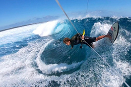 Quand Keahi de Aboitiz surfe Cloudbreak