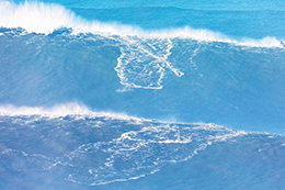 Nazaré goes ballistic. | Sessions